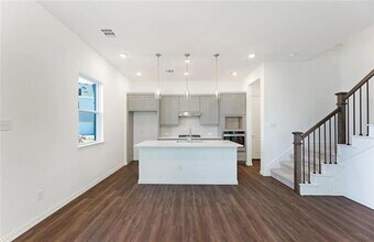 9924 Schramm St in Irving, TX - Building Photo - Building Photo