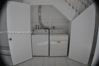 8060 NW 10th St in Miami, FL - Building Photo - Building Photo