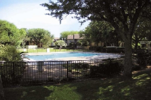 Pebble Brook Apartment Homes in Houston, TX - Building Photo - Building Photo