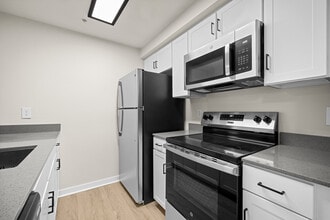 Oceana in Seattle, WA - Building Photo - Building Photo