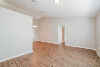1416 Muir Cir in Clermont, FL - Building Photo - Building Photo