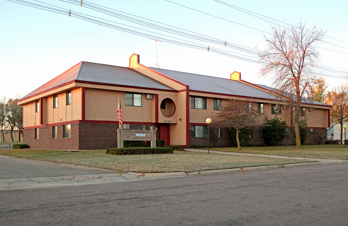 Park Place in Glencoe, MN - Foto de edificio