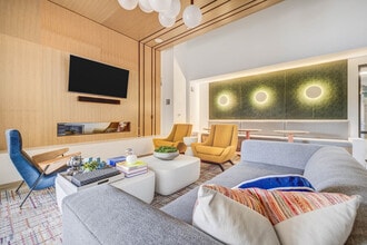 Sloane in Salt Lake City, UT - Foto de edificio - Building Photo