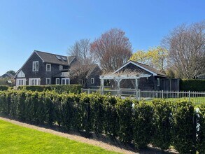 176 Sayre's Path in Wainscott, NY - Building Photo - Building Photo