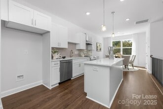 550 Beatties Ford Rd in Charlotte, NC - Building Photo - Building Photo