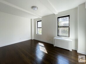 EAST 37 STREET in New York, NY - Building Photo - Building Photo