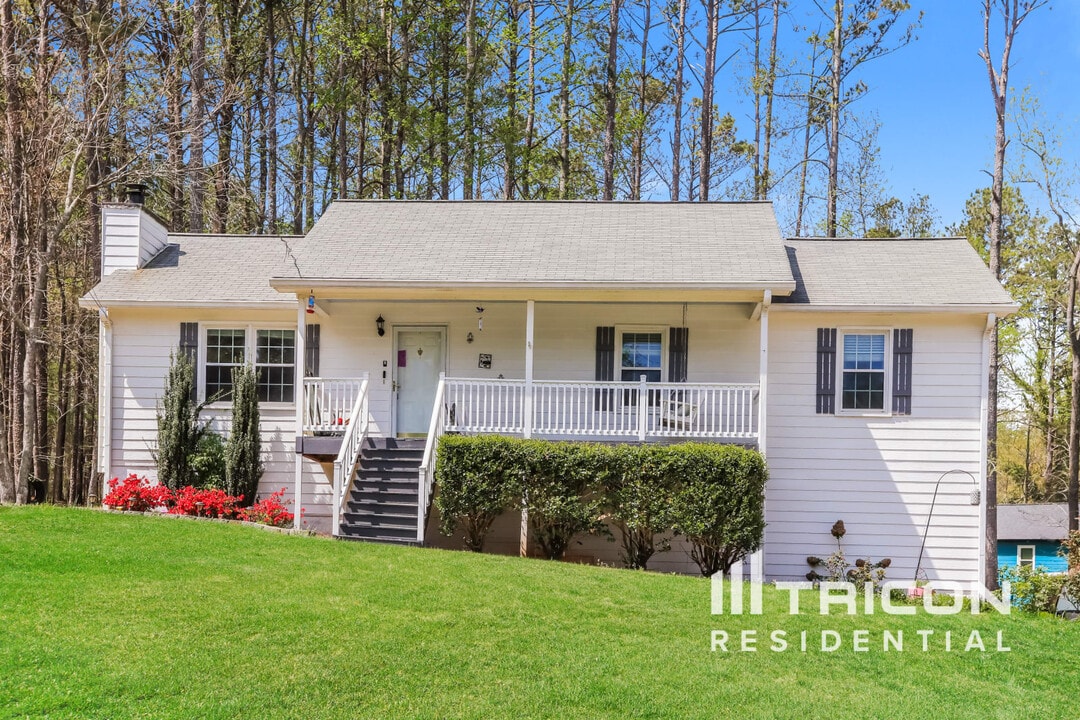 58 Indian Creek Ln in Powder Springs, GA - Building Photo