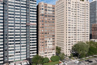 1448 N Lake Shore Dr in Chicago, IL - Building Photo - Building Photo