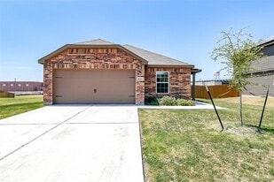 18713 Quiet Range Dr in Elgin, TX - Building Photo