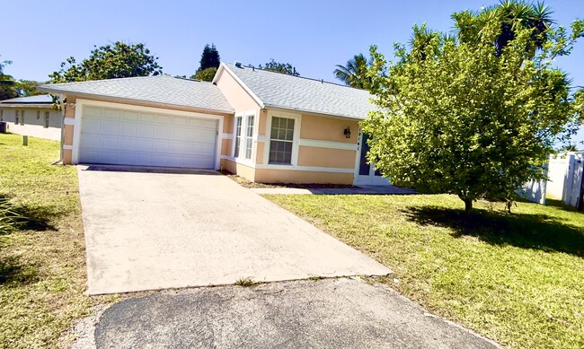 10141 Boynton Pl Cir in Boynton Beach, FL - Building Photo - Building Photo