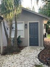 1550 Michigan Ave in Winter Park, FL - Foto de edificio - Building Photo