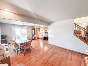 4392 Deephaven Ct in Denver, CO - Building Photo - Building Photo
