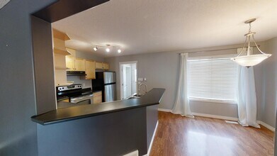 232 Pinnacle Dr in Grande Prairie, AB - Building Photo - Building Photo