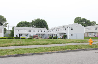 Branford Manor Apartamentos