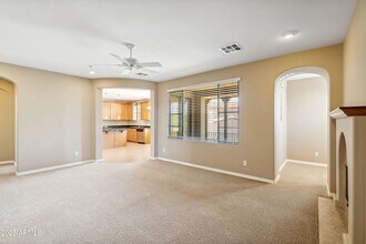 20704 N 90th Pl in Scottsdale, AZ - Foto de edificio - Building Photo
