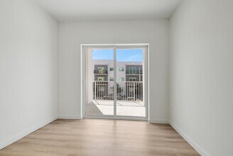 1710 N J Ter, Unit Ab in Lake Worth Beach, FL - Building Photo - Building Photo