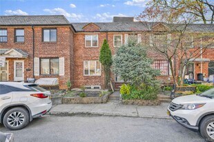 33-19 143rd St in Queens, NY - Building Photo