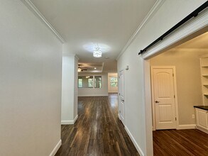 134 Elokwa Way in Loudon, TN - Building Photo - Building Photo
