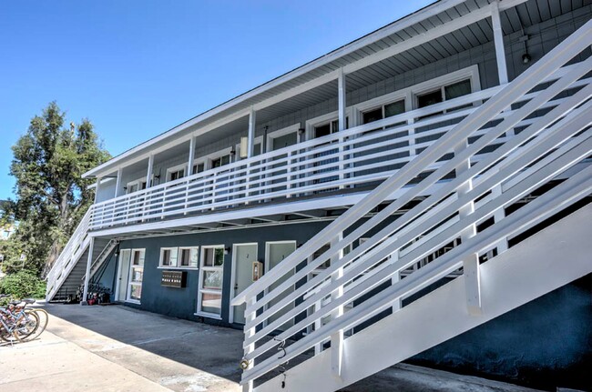 Aztec Lofts Apartments in San Diego, CA - Foto de edificio - Building Photo