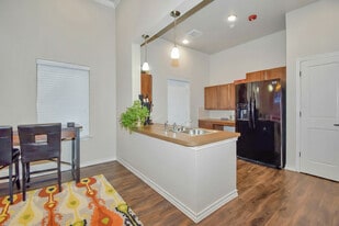 Cayetano Villas of LaVernia in La Vernia, TX - Building Photo