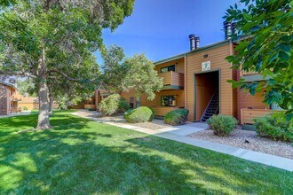 3315 S Ammons St in Lakewood, CO - Building Photo - Building Photo