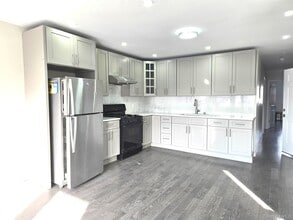 87-37 132nd St in Queens, NY - Building Photo - Building Photo