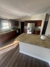 2816 E Lake Rd in Kissimmee, FL - Building Photo - Building Photo