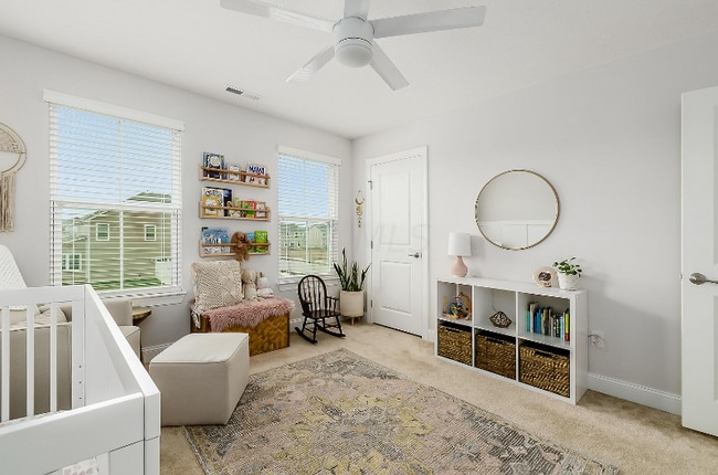 8684 Pennycress Ln in Lewis Center, OH - Foto de edificio - Building Photo