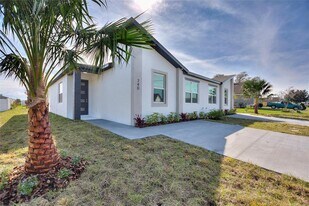 740 Fraser Ct in Kissimmee, FL - Building Photo