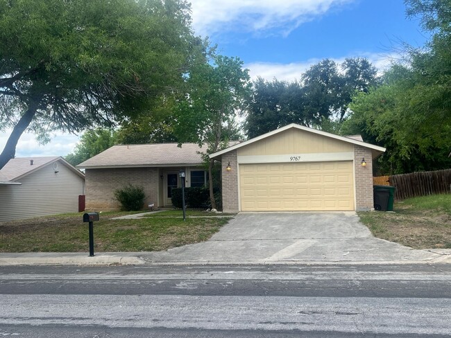 9767 Heritage Farm in San Antonio, TX - Building Photo - Building Photo