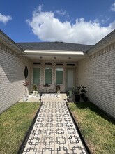 222 Cream Rose Ct in Brownsville, TX - Building Photo - Building Photo