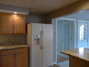 111 Windham Rd in Derry, NH - Building Photo - Building Photo