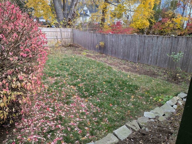 2 Holt St in Concord, NH - Building Photo - Building Photo