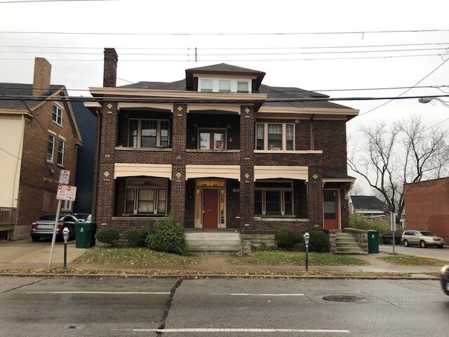 89 W McMillan St, Unit 1 in Cincinnati, OH - Building Photo