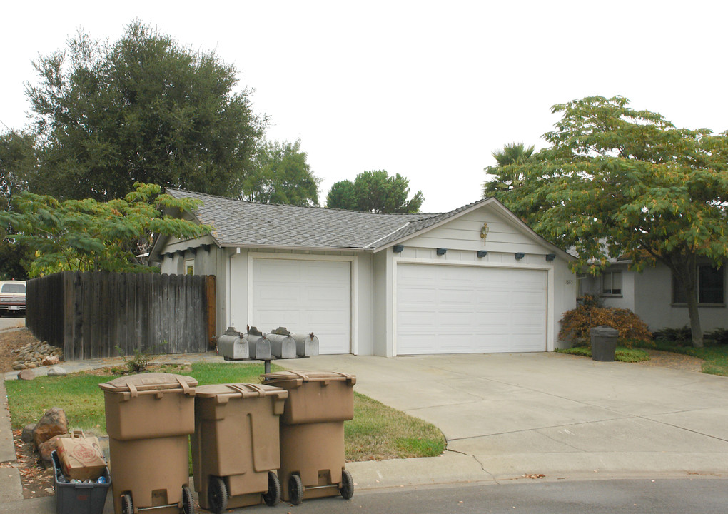 1685-A B Stevens Pl in Los Altos, CA - Building Photo