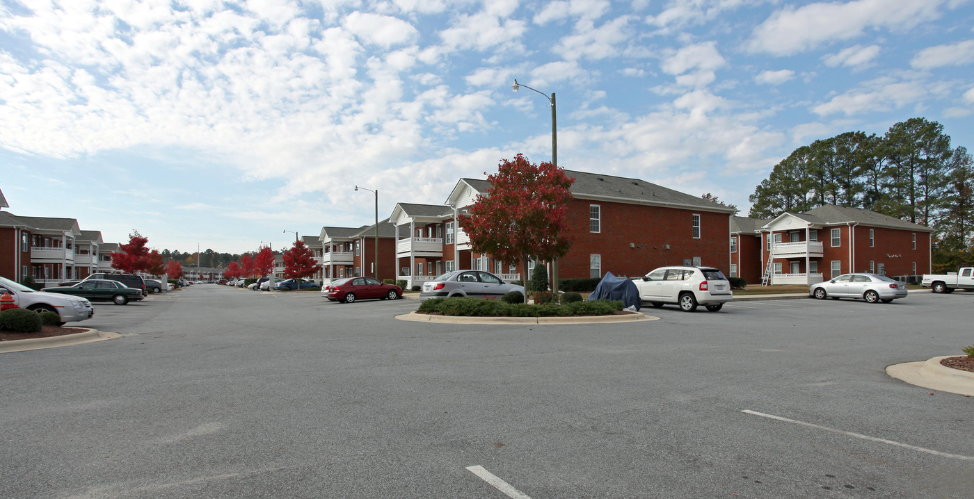 Holly Glen Apartments in Greenville, NC - Building Photo