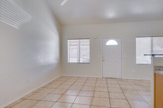 Bella Rosa Apartments in Mesa, AZ - Foto de edificio - Interior Photo