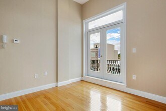 1629 L St NE-Unit -305 in Washington, DC - Building Photo - Building Photo