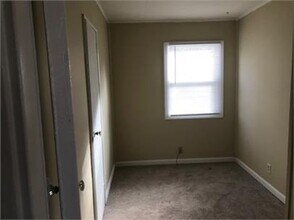 1403 Laurel Dr in Urbana, IL - Building Photo - Building Photo