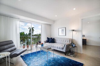 1605 Pennsylvania Ave in Miami Beach, FL - Building Photo - Building Photo