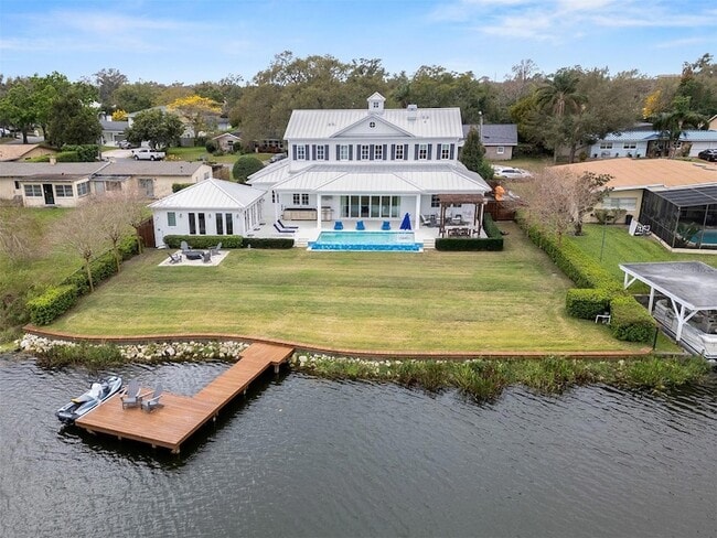 property at 2024 Lake Dr