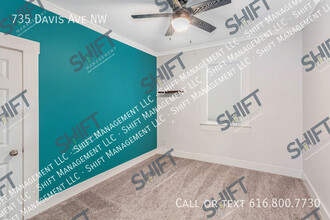 735 Davis Ave NW in Grand Rapids, MI - Building Photo - Building Photo