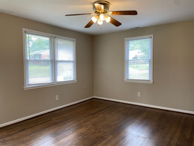 2722 Rosemary Dr in Winston-Salem, NC - Building Photo - Building Photo