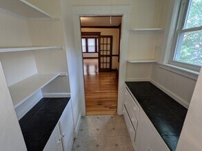 74 Colborne Rd in Boston, MA - Foto de edificio - Building Photo