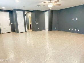 2239 W Donner Dr in Phoenix, AZ - Building Photo - Building Photo