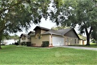 3610 Lithia Ridge Blvd in Valrico, FL - Foto de edificio - Building Photo