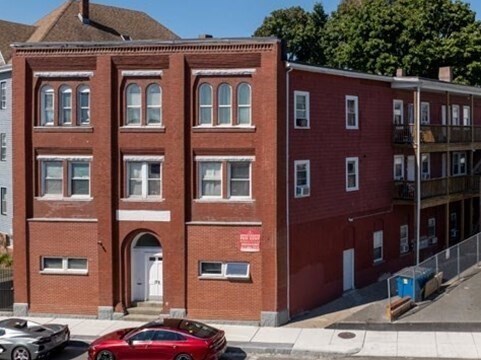 176 Ferry St in Everett, MA - Building Photo