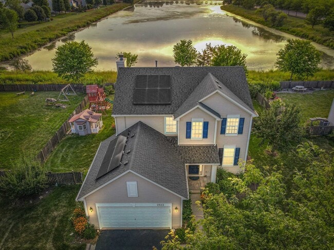 2513 Simon Dr in Montgomery, IL - Foto de edificio - Building Photo