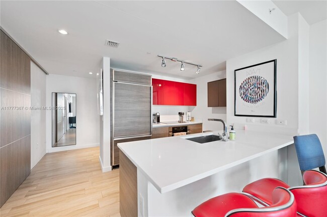 1100 S Miami Ave, Unit # 3102 in Miami, FL - Building Photo - Building Photo