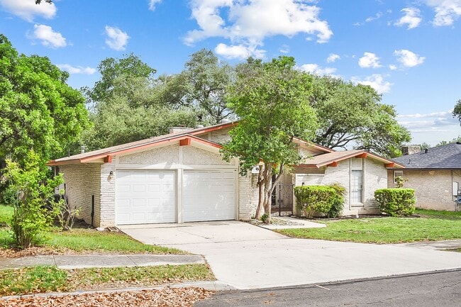 6023 Kinman Dr in San Antonio, TX - Building Photo - Building Photo